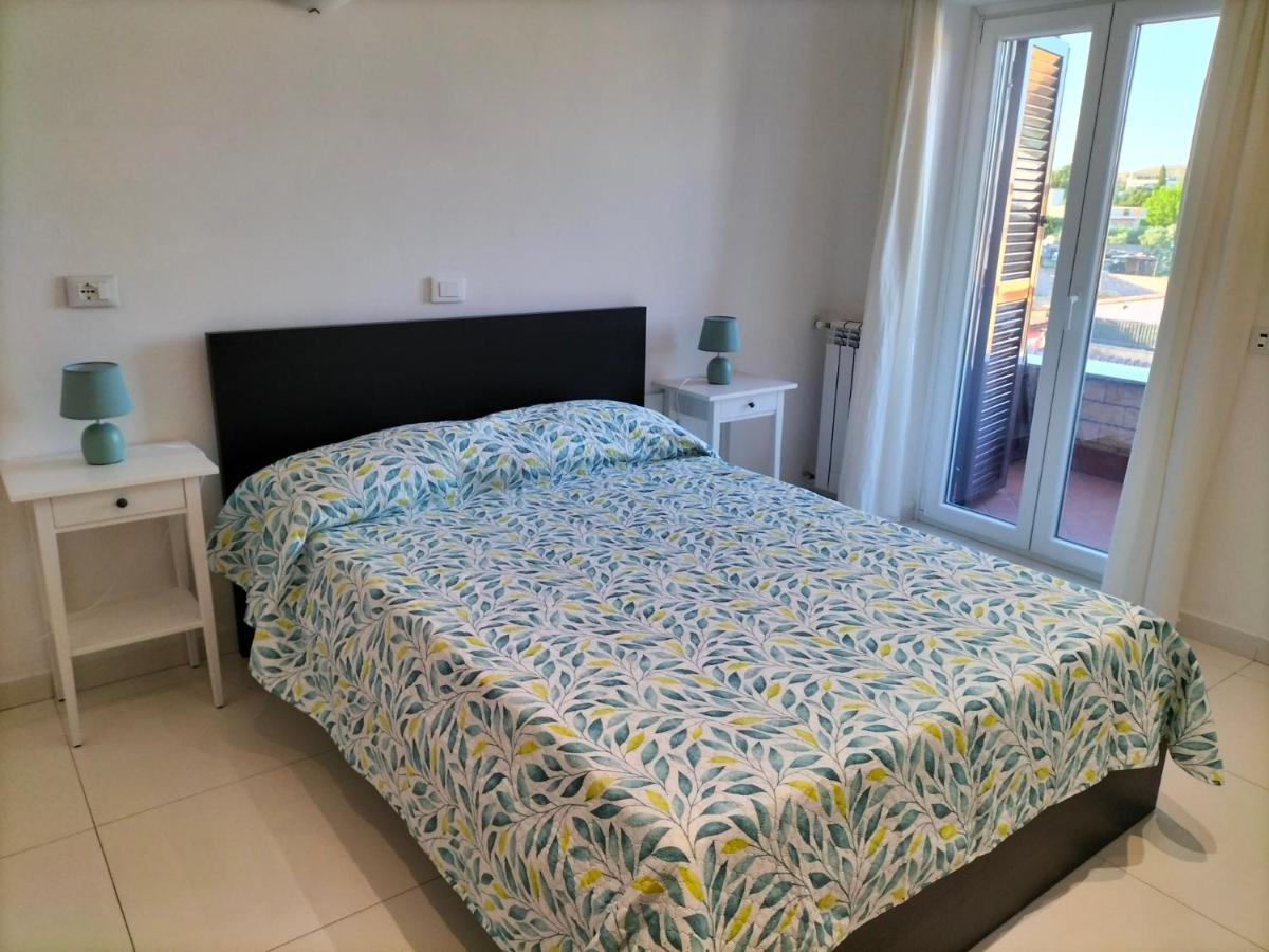 לינה וארוחת בוקר פונטה גלריה The House Fiera Di Roma Aeroporto Fiumicino מראה חיצוני תמונה